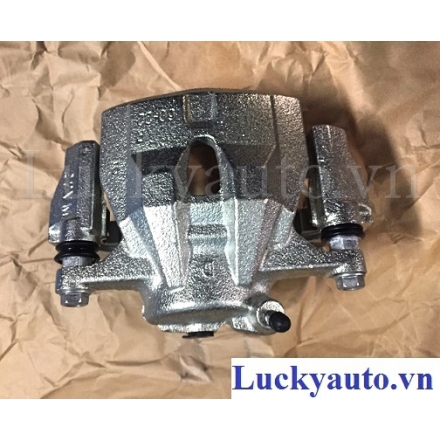 Cụm gông phanh phải xe Toyota Altis 2018_ 47750- 20510
